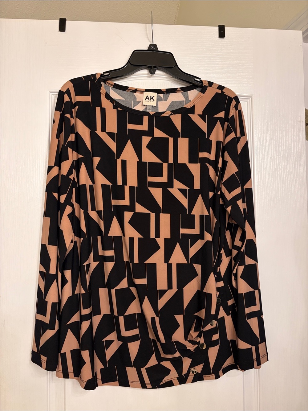 Black and Nude Geometric Long-Sleeve Dress